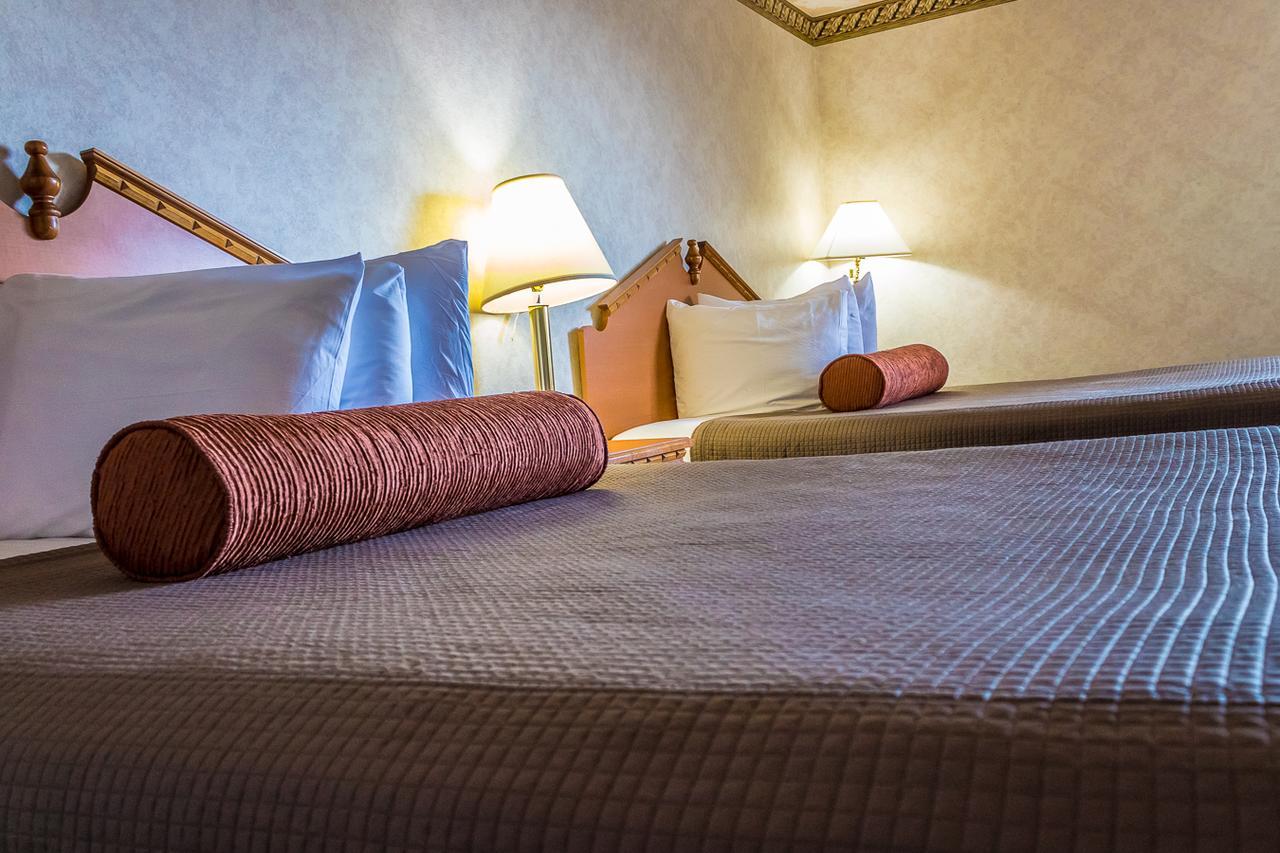 Guest House Inn Junction City Экстерьер фото